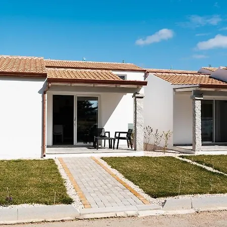 5 * La Caletta